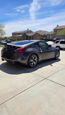 Gray 2010 Nissan 370Z Touring