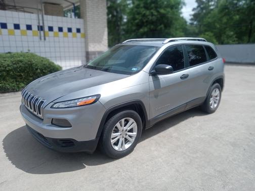 Silver 2015 Jeep Cherokee Sport