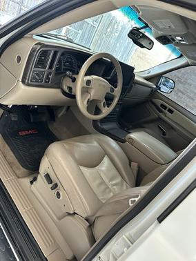White 2006 GMC Yukon Denali