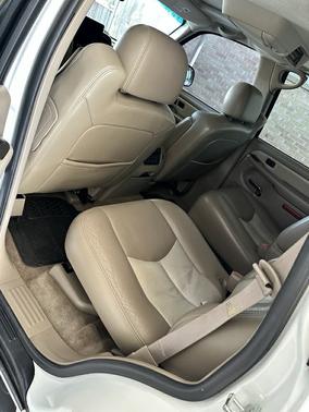 White 2006 GMC Yukon Denali