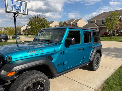 Blue 2020 Jeep Wrangler Unlimited Sport