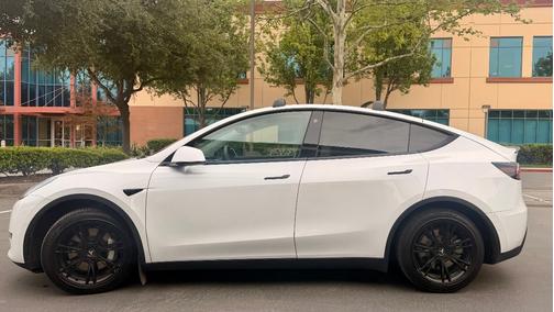 White 2021 Tesla Model Y Long Range