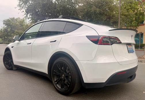 White 2021 Tesla Model Y Long Range