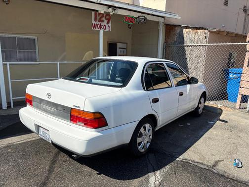 White 1994 Toyota Corolla Base