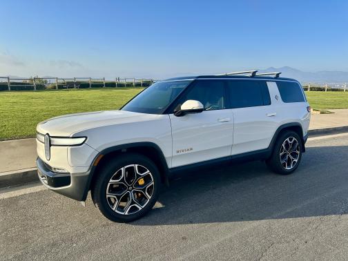 2022 Rivian R1S Launch Edition
