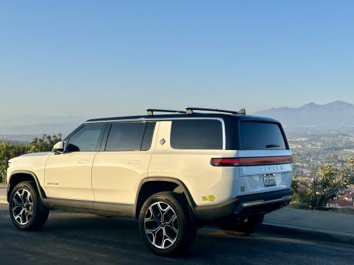 2022 Rivian R1S Launch Edition