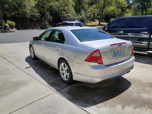 2012 Ford Fusion SE