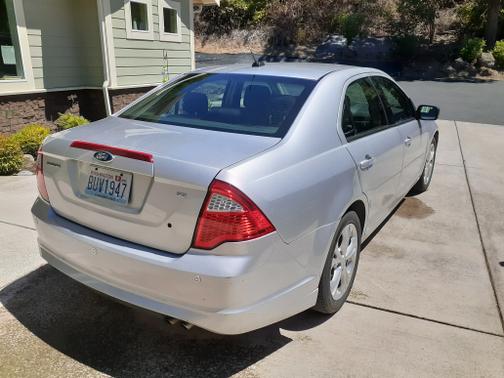 2012 Ford Fusion SE