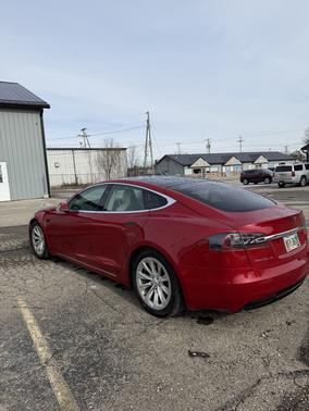 Red 2018 Tesla Model S 75D