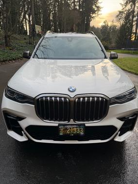 2022 BMW X7 M50i
