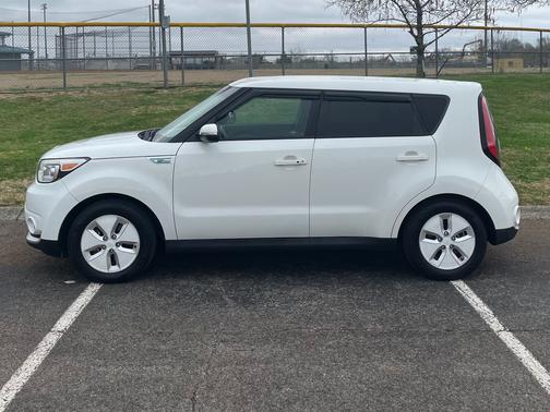 2016 Kia Soul EV Base