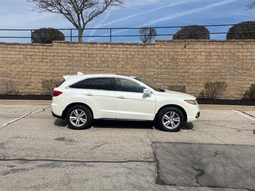 White 2015 Acura RDX Technology Package