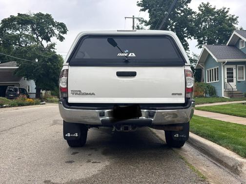 White 2011 Toyota Tacoma Access Cab