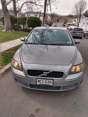 Gray 2006 Volvo S40 2.4i