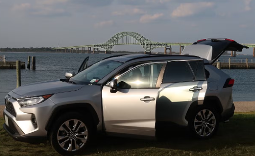 2019 Toyota RAV4 XLE Premium
