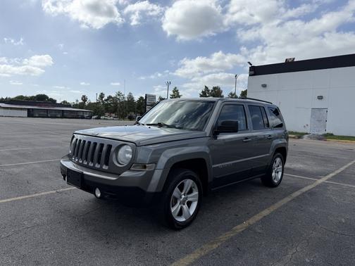 Gray 2012 Jeep Patriot Latitude