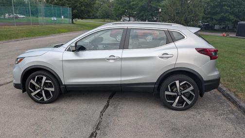 Silver 2020 Nissan Rogue Sport SL