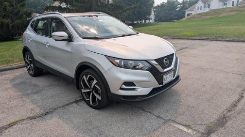 Silver 2020 Nissan Rogue Sport SL