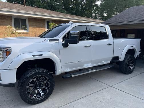 2020 GMC Sierra 2500 Denali