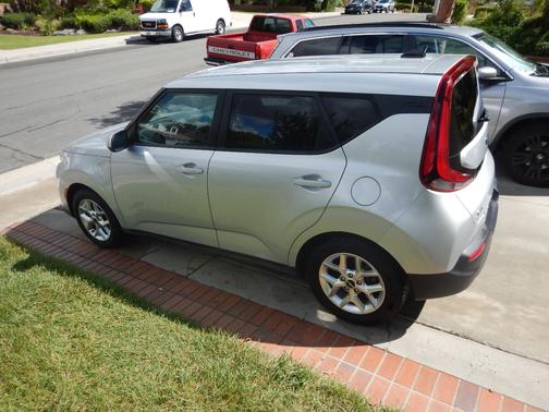 Silver 2020 Kia Soul LX