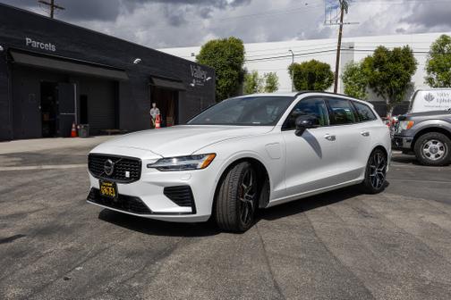2023 Volvo V60 Recharge Plug-In Hybrid T8 Polestar Engineered