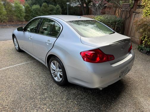 2013 INFINITI G37 Journey