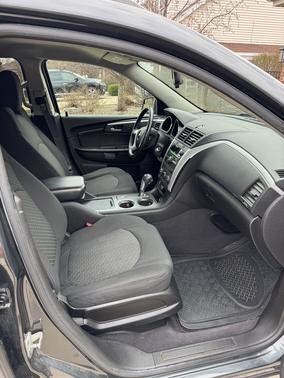 Blue 2011 Chevrolet Traverse LT