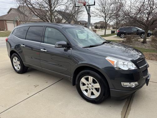 Blue 2011 Chevrolet Traverse LT