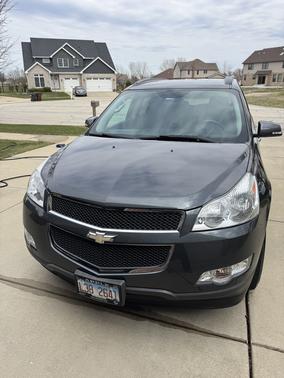 Blue 2011 Chevrolet Traverse LT