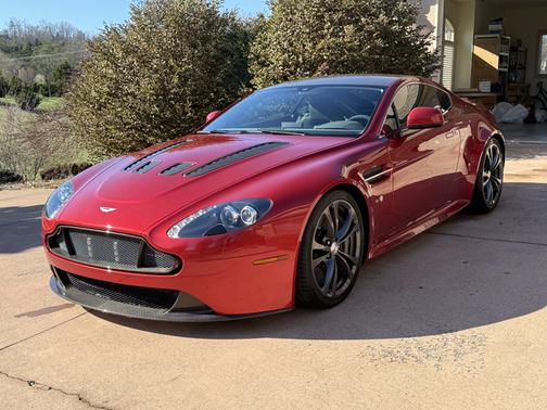 Red 2015 Aston Martin V12 Vantage S Base