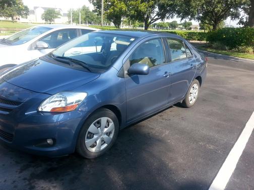 2008 Toyota Yaris Base