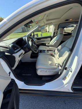 White 2025 Honda Odyssey EX-L