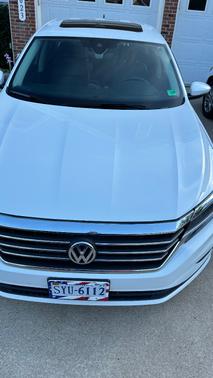 White 2021 Volkswagen Passat 2.0T SE