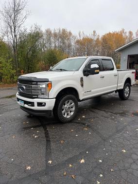 White 2019 Ford F-350 Platinum