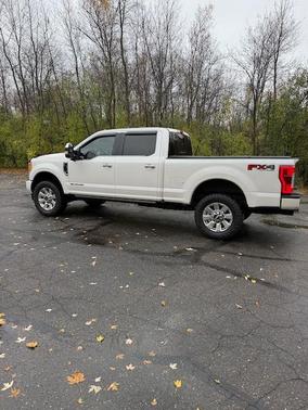 White 2019 Ford F-350 Platinum