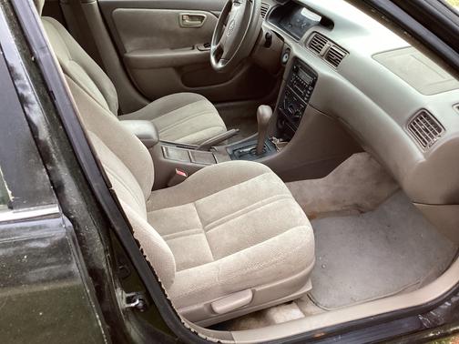 2001 Toyota Camry LE