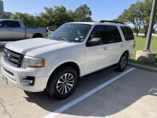 Photo 1 of 29 of 2015 Ford Expedition XLT