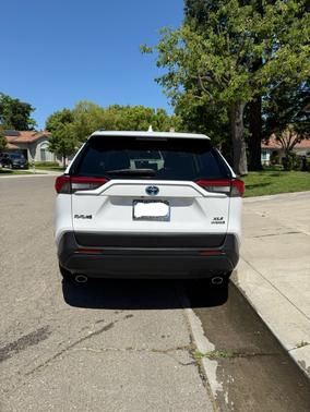 2019 Toyota RAV4 Hybrid XLE