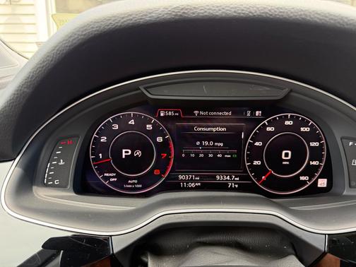 Gray 2018 Audi Q7 3.0T Prestige