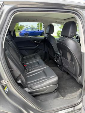 Gray 2018 Audi Q7 3.0T Prestige