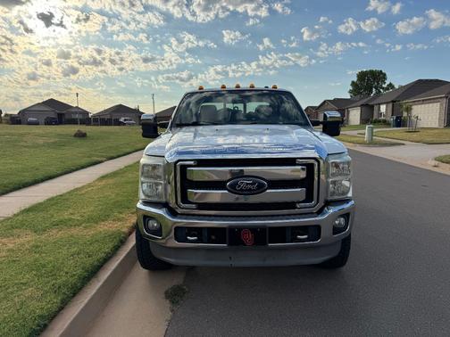 White 2012 Ford F-250 Lariat