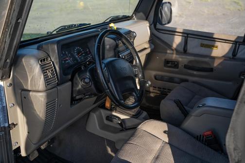 Beige 2003 Jeep Wrangler Rubicon