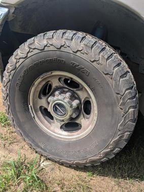 White 2002 Ford Excursion Limited