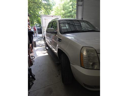 2008 Cadillac Escalade EXT Base