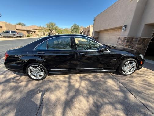 2012 Mercedes-Benz S-Class S 550 4MATIC