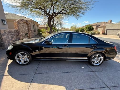 2012 Mercedes-Benz S-Class S 550 4MATIC
