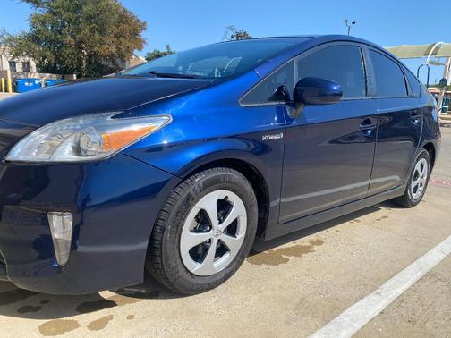 Blue 2013 Toyota Prius Four