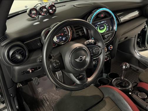 Green 2016 MINI Hardtop John Cooper Works
