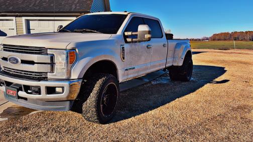 2017 Ford F-350 Lariat