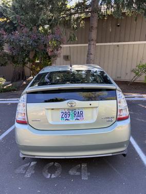 Green 2007 Toyota Prius Touring
